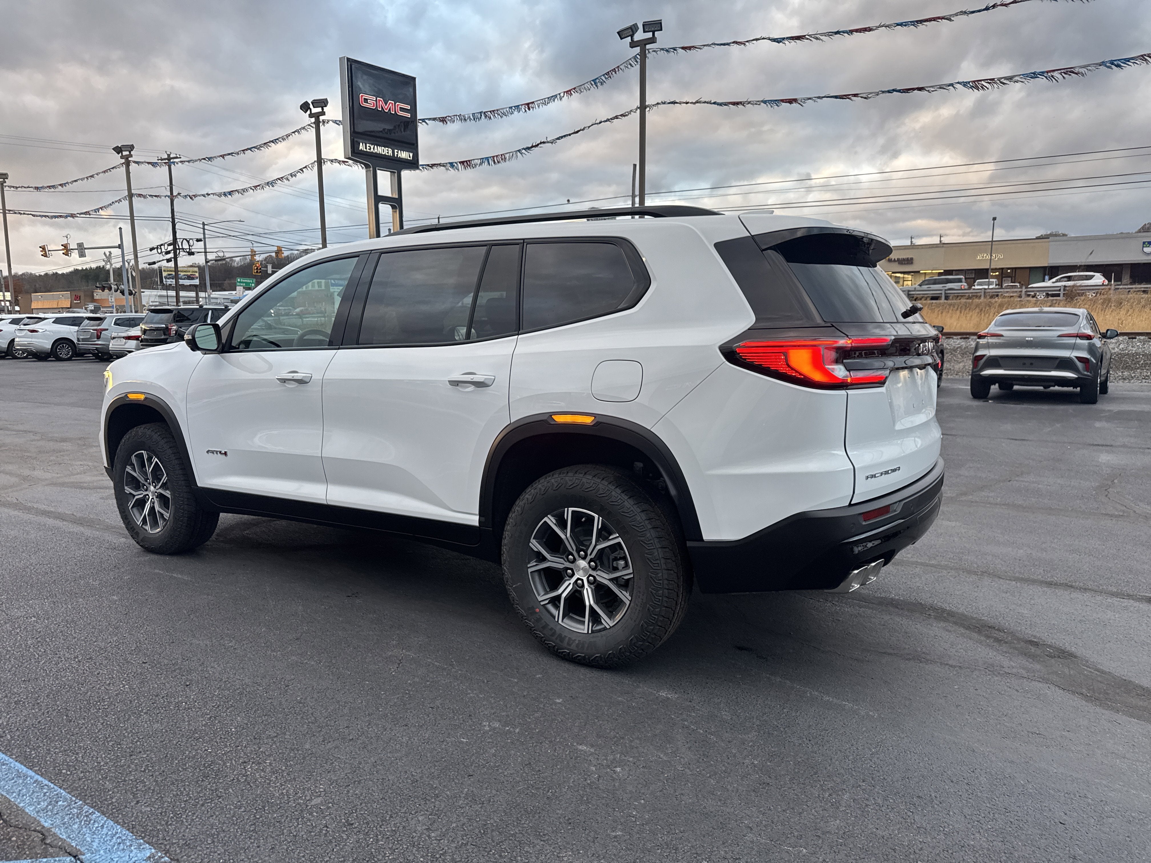 2026 GMC Acadia AT4
