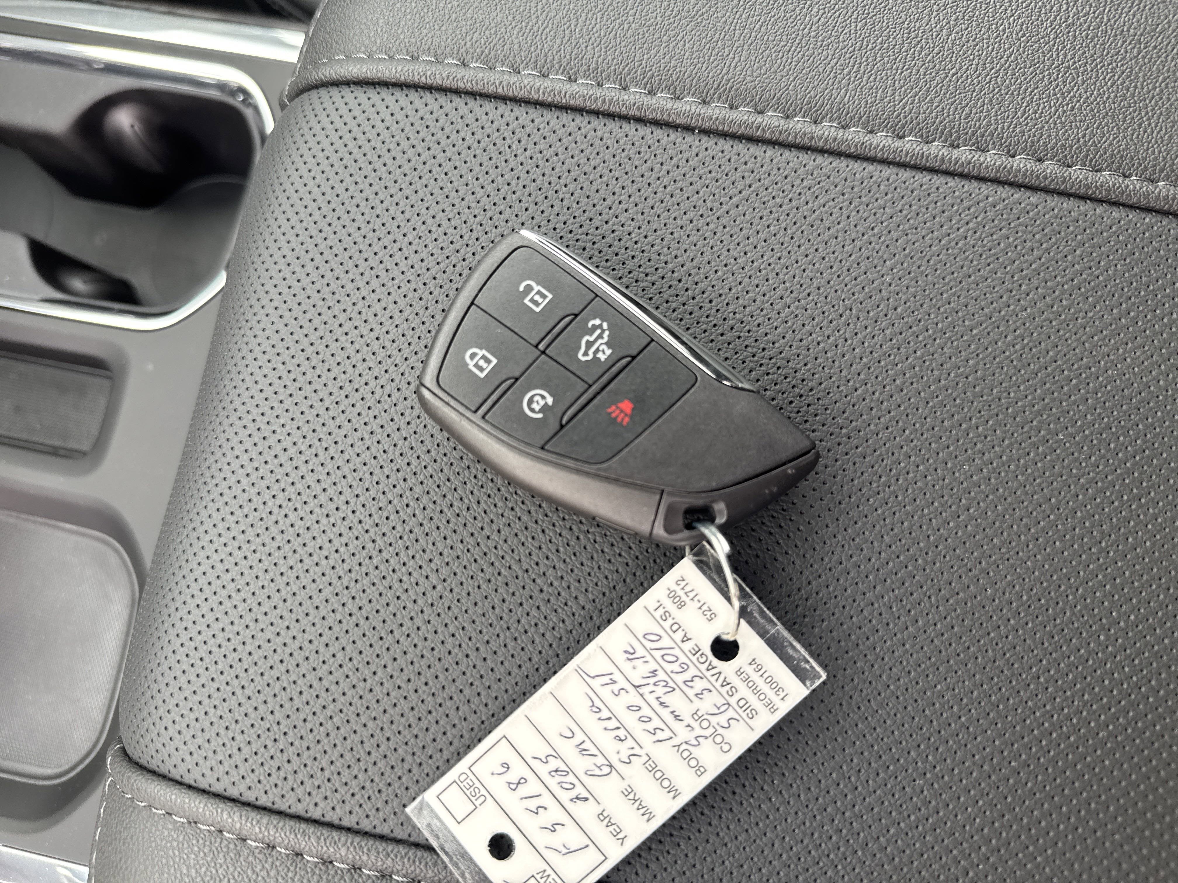 2025 GMC Sierra 1500 SLT