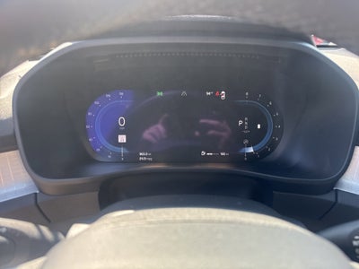 2024 Volvo XC40 Core Bright Theme