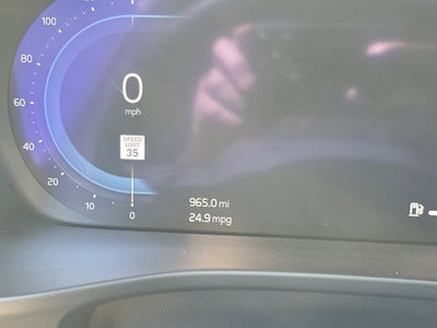 2024 Volvo XC40 Core Bright Theme