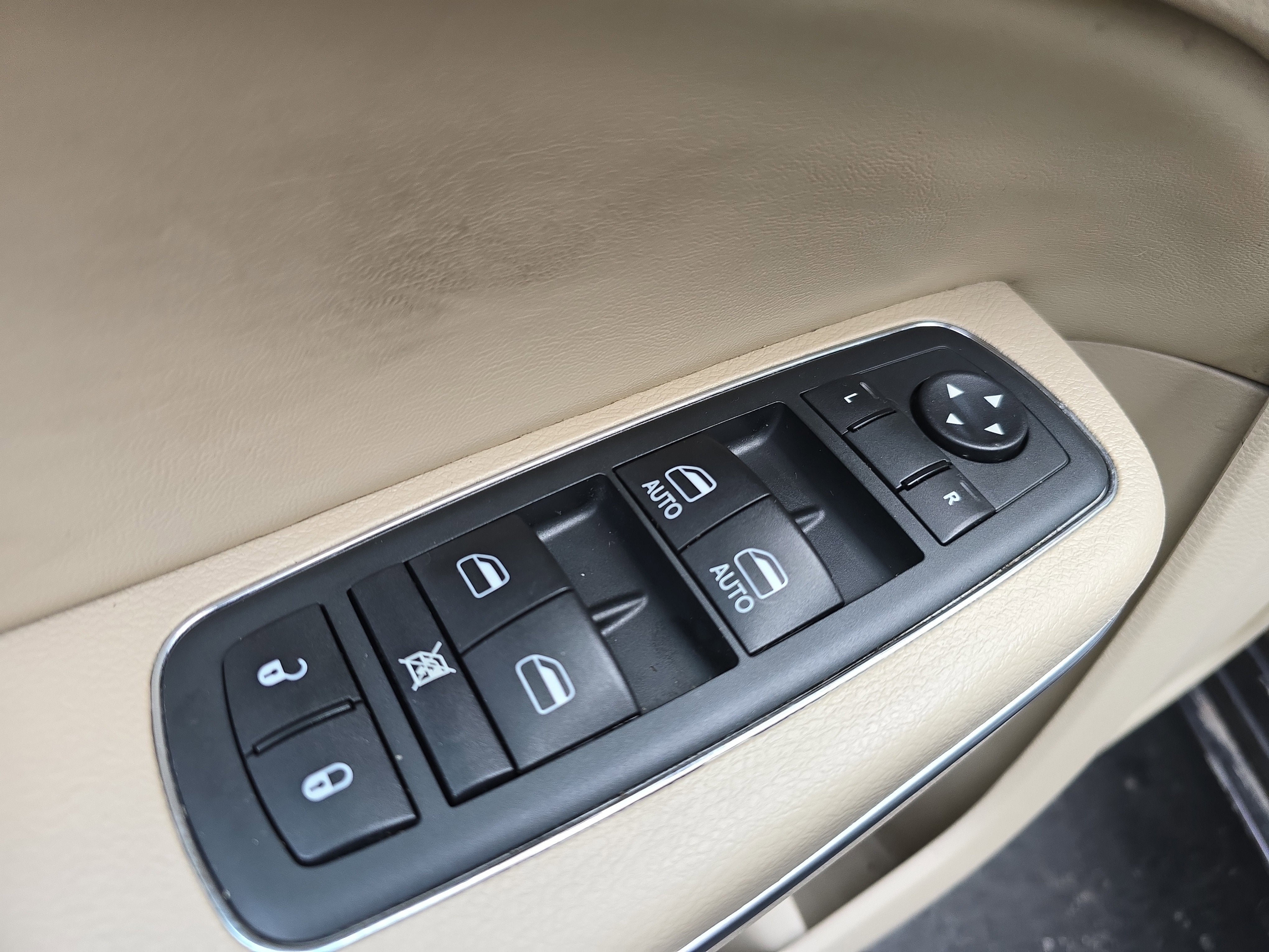 2012 Chrysler 300 300C