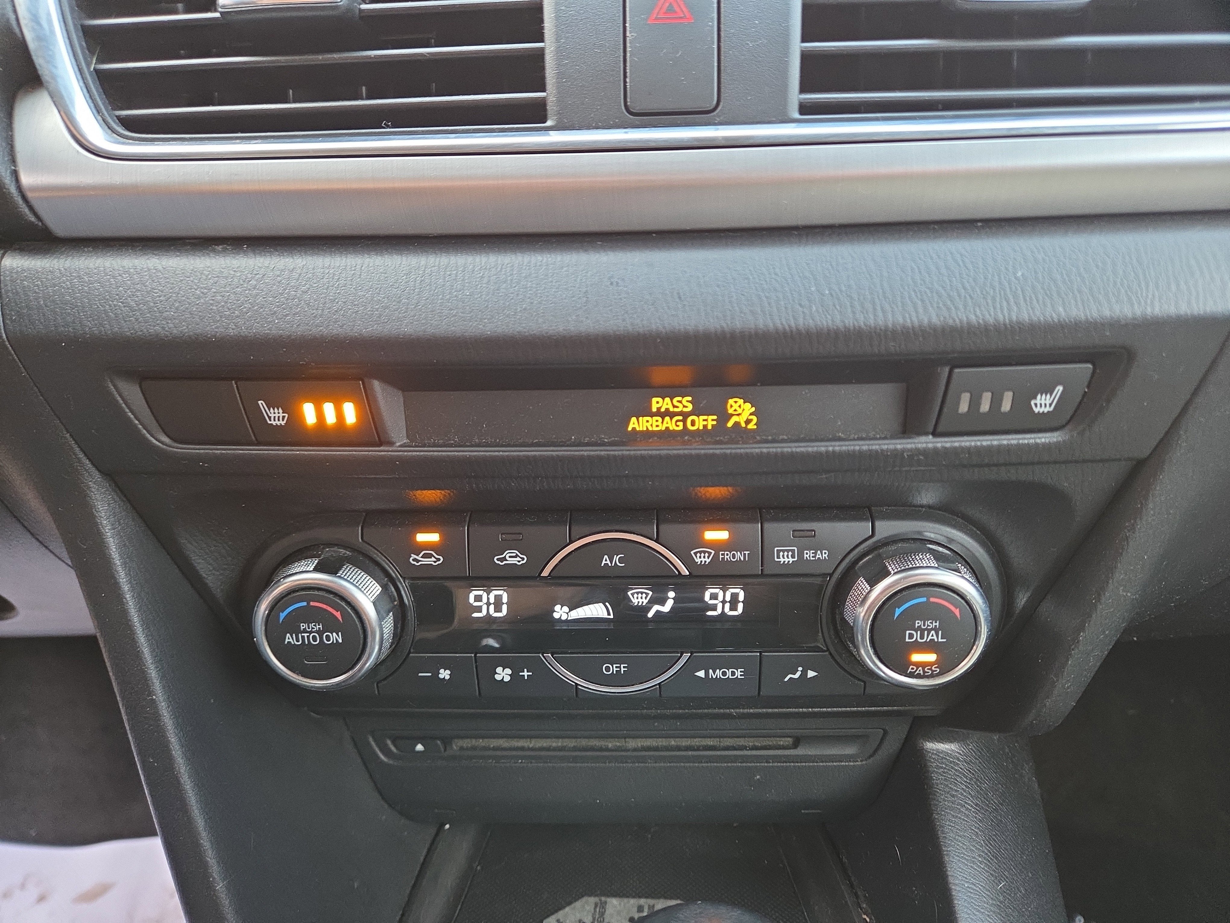 2014 Mazda Mazda3 s Grand Touring