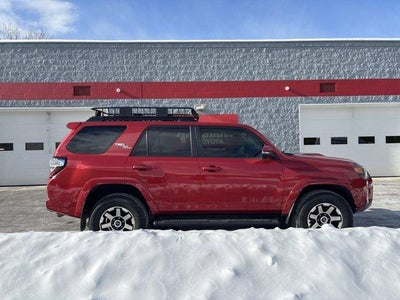 2022 Toyota 4Runner TRD Off Road Premium 4WD (Natl)