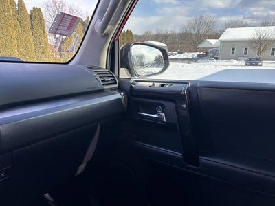 2022 Toyota 4Runner TRD Off Road Premium 4WD (Natl)