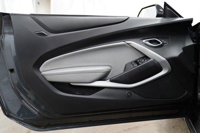 2018 Chevrolet Camaro 2dr Convertible 1LT