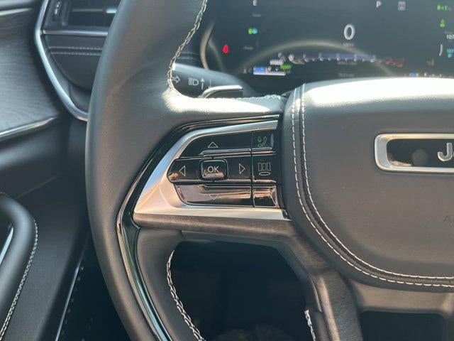 2024 Jeep Grand Cherokee 4xe Overland 4x4