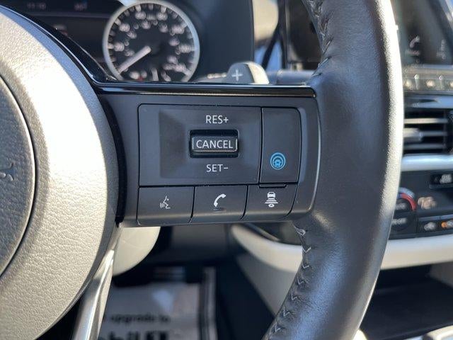 2023 Nissan Pathfinder SL 4WD