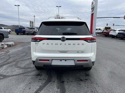 2023 Nissan Pathfinder SL 4WD